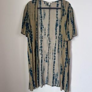Gently used neutral colored kimono